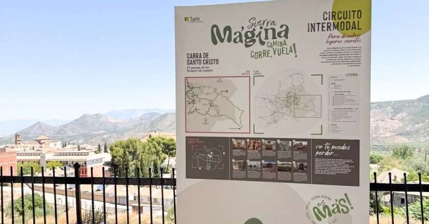 Diputación promueve la modernización del turismo en Sierra Mágina con la instalación de 16 paneles interpretativos y una nueva aplicación digital