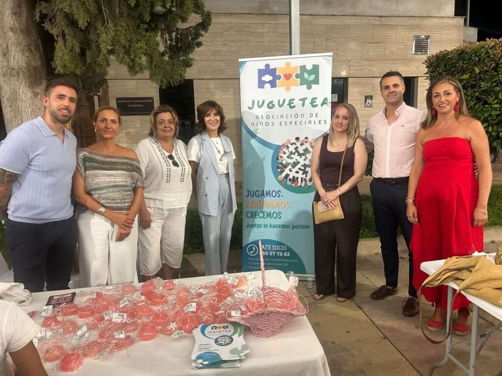 Participación del diputado de Empleo y Empresa en La Noche del Comercio de Villacarrillo con la colaboración de la Diputación