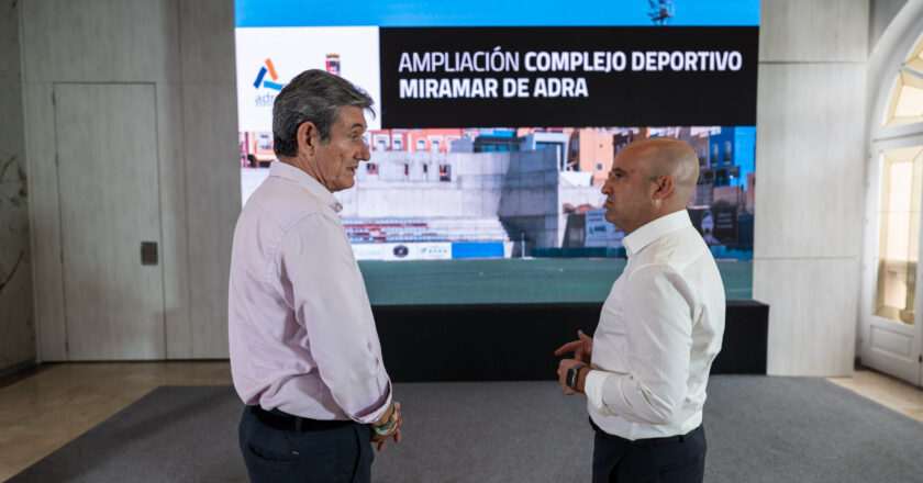 Colaboración entre la Diputación y Adra para expandir el Complejo Deportivo Miramar