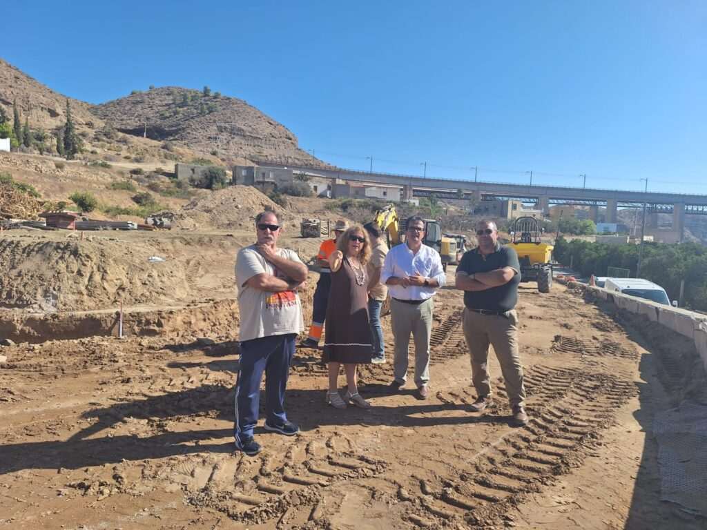 Preparativos para el futuro parque multiaventura en los terrenos de Diputación y Santa Fe de Mondújar