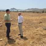 Diputación promueve la agricultura y el turismo en Níjar mediante la pavimentación de nueve caminos rurales
