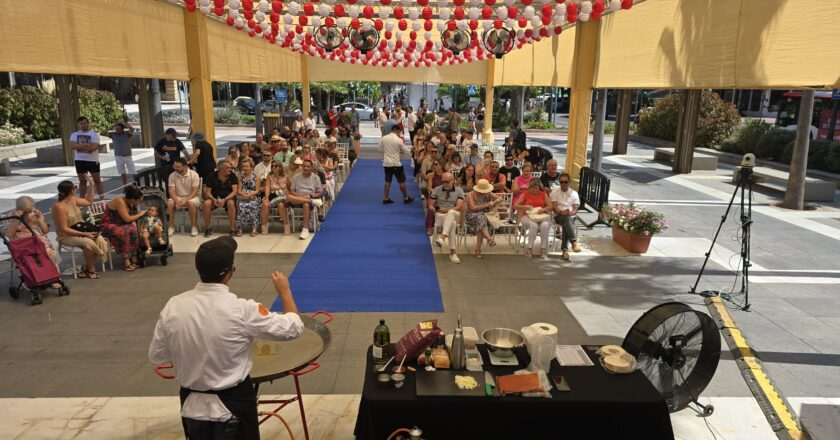 La gastronomía de Almería se hace presente en la Plaza de las Velas con el inicio de su IV Encuentro