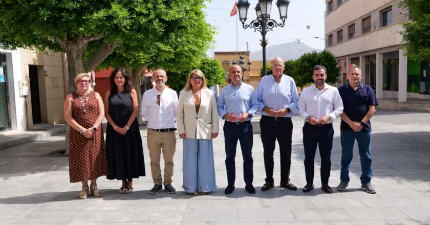 Diputación y los municipios de Gádor y Rioja coordinan inversiones de Planes Provinciales