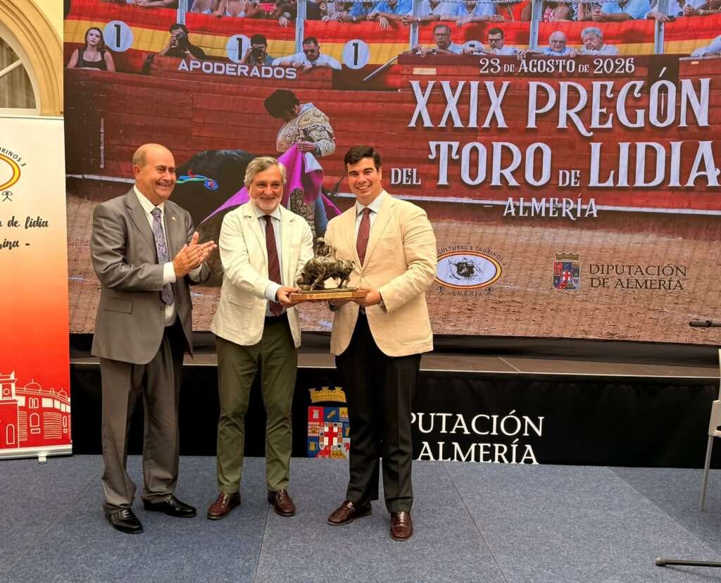 El Patio de Luces conmemora casi 30 años de devoción taurina con el Pregón del Toro de Lidia