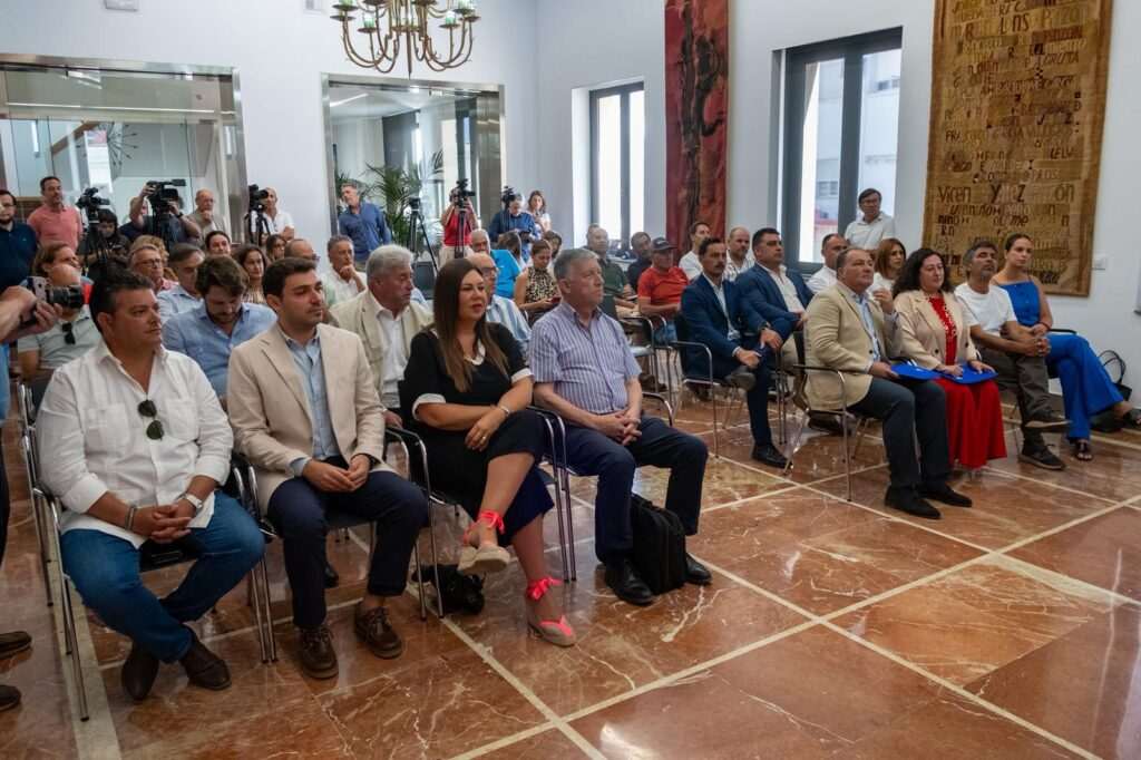 Alcaldes y pueblos, protagonistas destacados de la etapa onubense de la Vuelta Ciclista a España