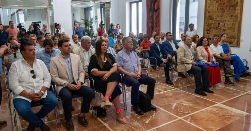Alcaldes y pueblos, protagonistas destacados de la etapa onubense de la Vuelta Ciclista a España