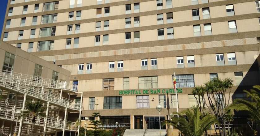 Cuatro mujeres heridas en colisión de dos vehículos en San Fernando