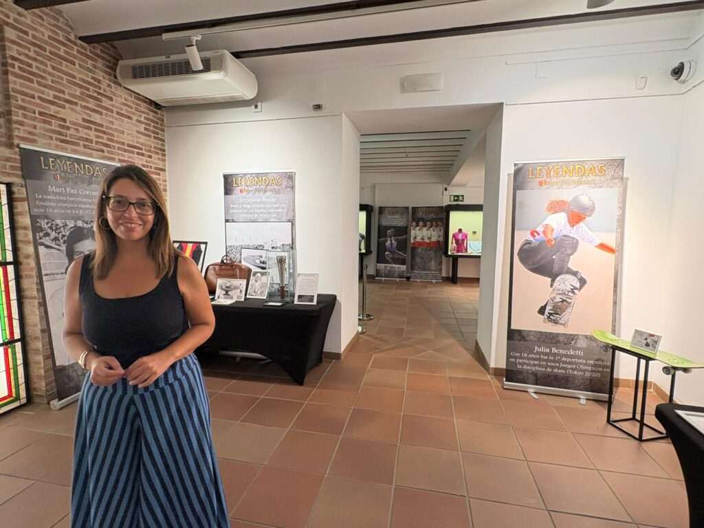 Exposición ‘Mujeres leyendas del deporte’ disponible hasta el 6 de octubre en el Centro Cultural Baños Árabes de Diputación