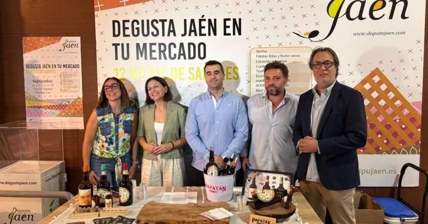 La Diputación impulsará productos Degusta Jaén en los mercados de la capital con la campaña «12 meses de sabores»