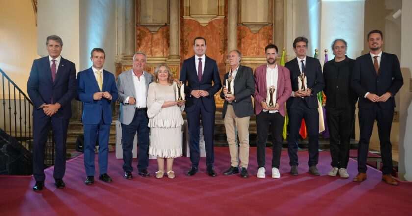 Latorre destaca el valioso patrimonio natural, monumental y gastronómico de la provincia durante la entrega de los Premios JPI 2026
