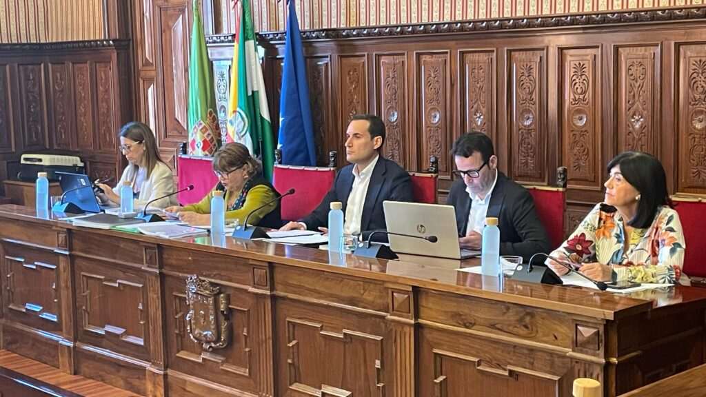 La Diputación de Jaén lidera la inversión en gasto por habitante y en obra pública en Andalucía