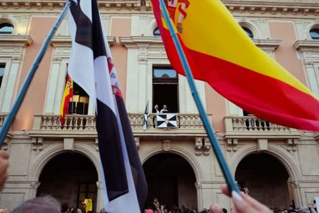 Almería se solidariza con Ceuta y solicita al Gobierno recursos esenciales para enfrentar una situación crítica para España