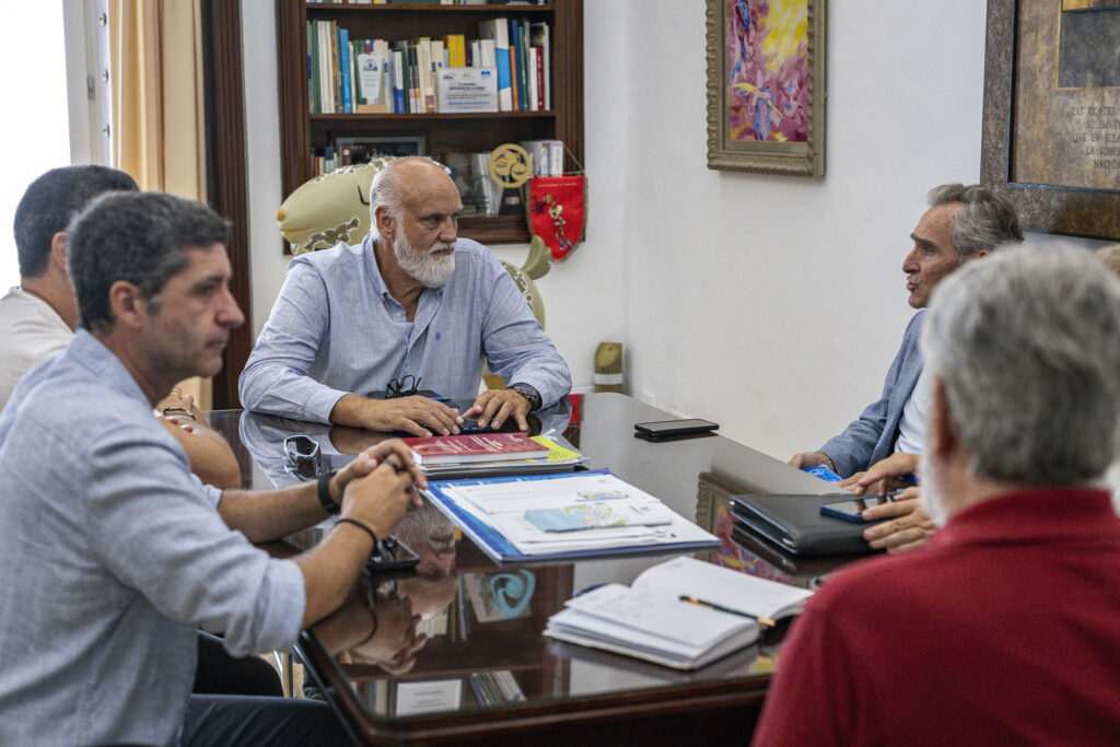 Javier Vidal se reúne con la Federación de la Prensa Deportiva Andaluza