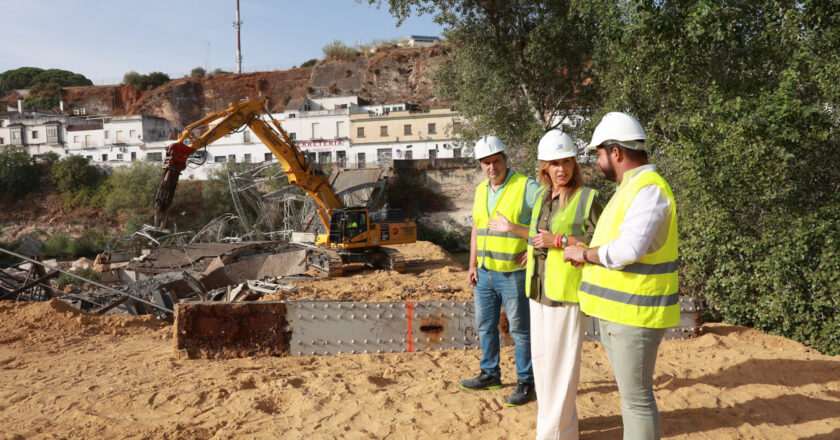 Colaboración entre Diputación y Arcos para la construcción de un nuevo puente
