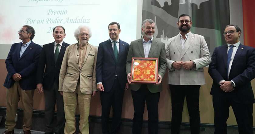 Moreno destaca el valor del diálogo de Oskar Martín: «Se puede ser andaluz se piense como se piense»