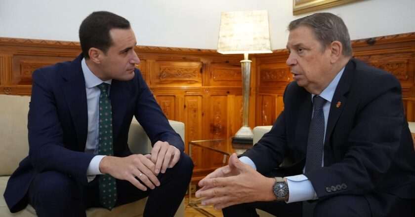 Latorre destaca las diversas iniciativas de apoyo del Gobierno al sector agrario