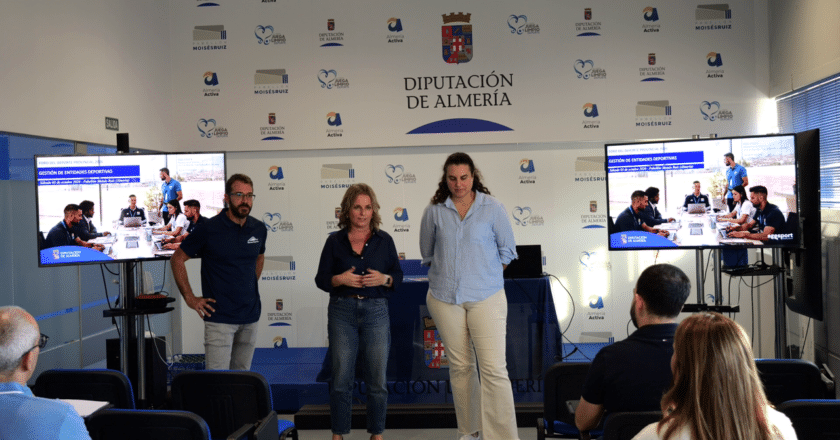 El Foro del deporte provincial: encuentro de gestores y técnicos en el pabellón Moisés Ruiz