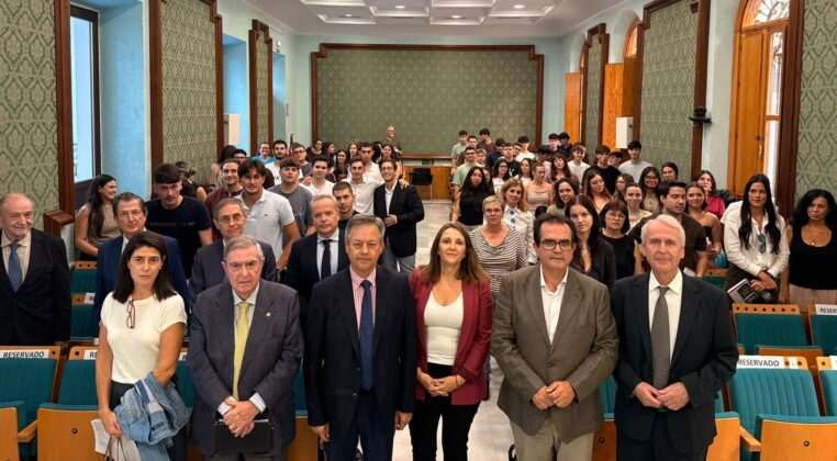 La UNED de Almería celebra el XXVII Simposio Internacional sobre actualización en derecho administrativo