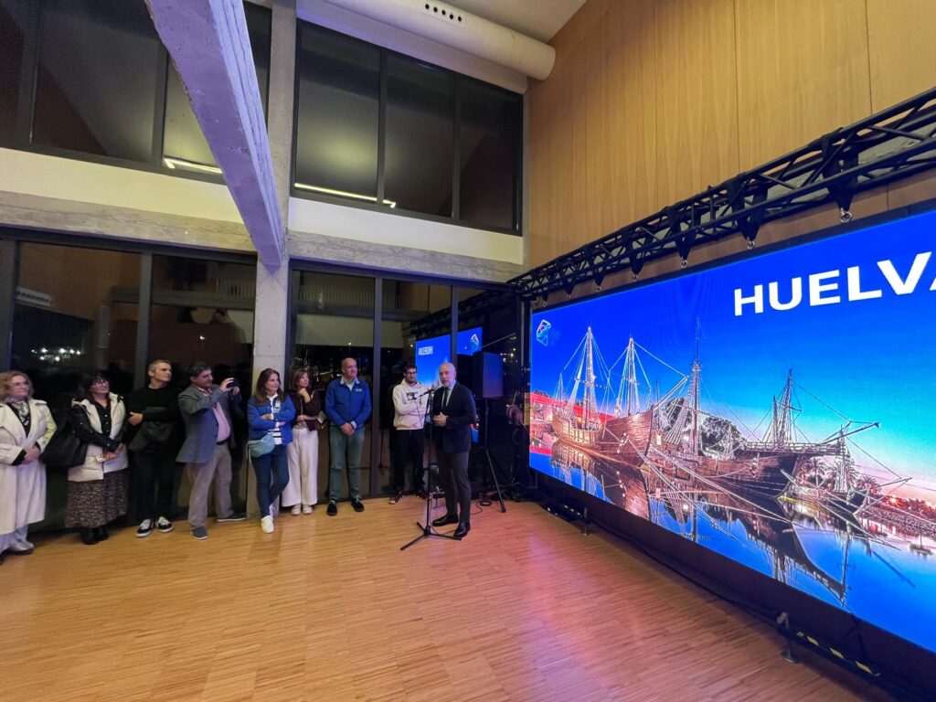 La provincia de Huelva presenta su oferta turística en Vigo a bordo de la Nao Santa María