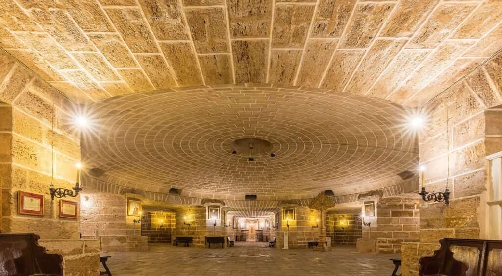 Por qué Cádiz tiene dos catedrales: de la iglesia de Santa Cruz a la Catedral Nueva